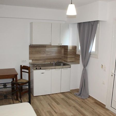 Zeus Hotel Ireo  Exteriör bild